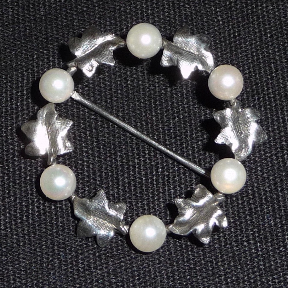 Vintage Sterling Silver Cultured Pearl Brooch